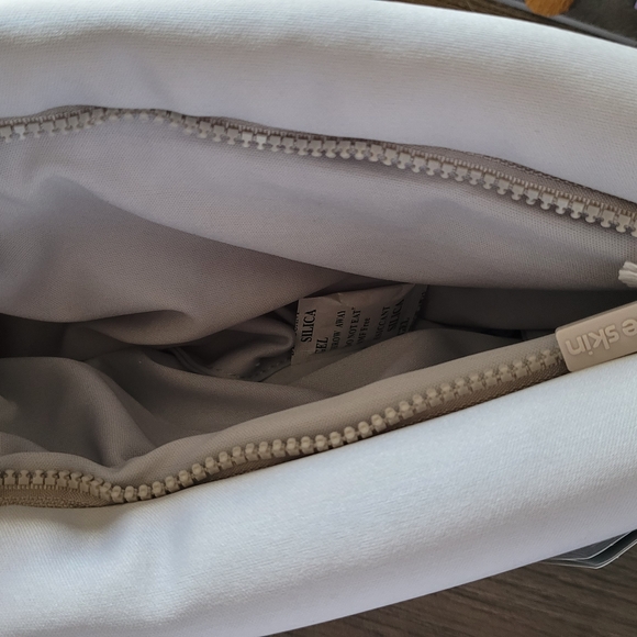 Rhode Makeup Pouch - Picture 3 of 3